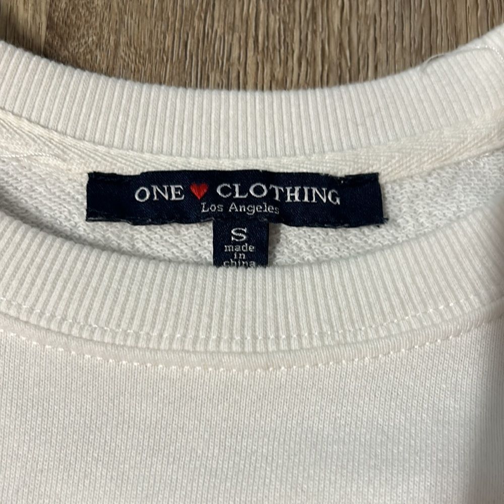 ONE CLOTHING Sweatshirt - Picture 2 of 6